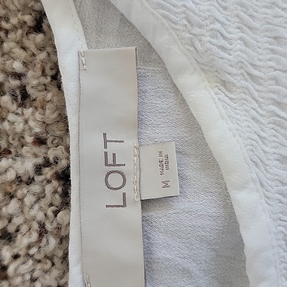 Gauzy white embroidered blouse - Picture 4 of 4